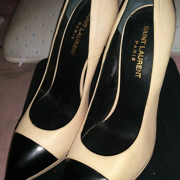 YSL 100%AUTHENTIC YVES SAINT LAURENT HEELS/PUMPS - Picture 3 of 5